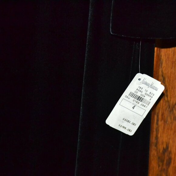 NWT Tahari Long Sleeve V-Neck Velvet Gown BLACK Neiman Marcus SIZE 4 - Picture 6 of 8
